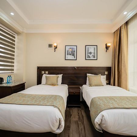 Hemak Suites Hotel Nairobi Exteriör bild