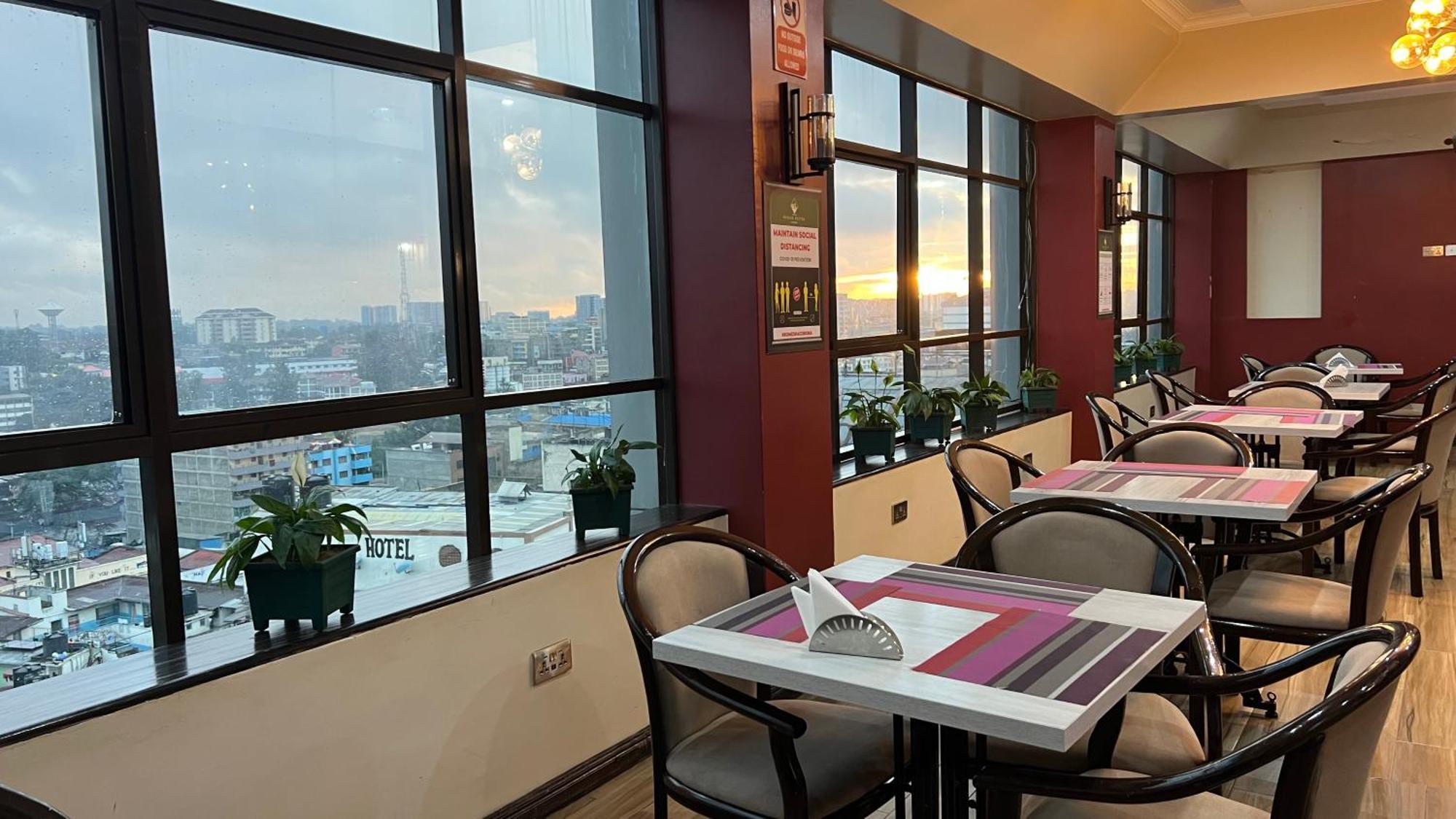 Hemak Suites Hotel Nairobi Exteriör bild