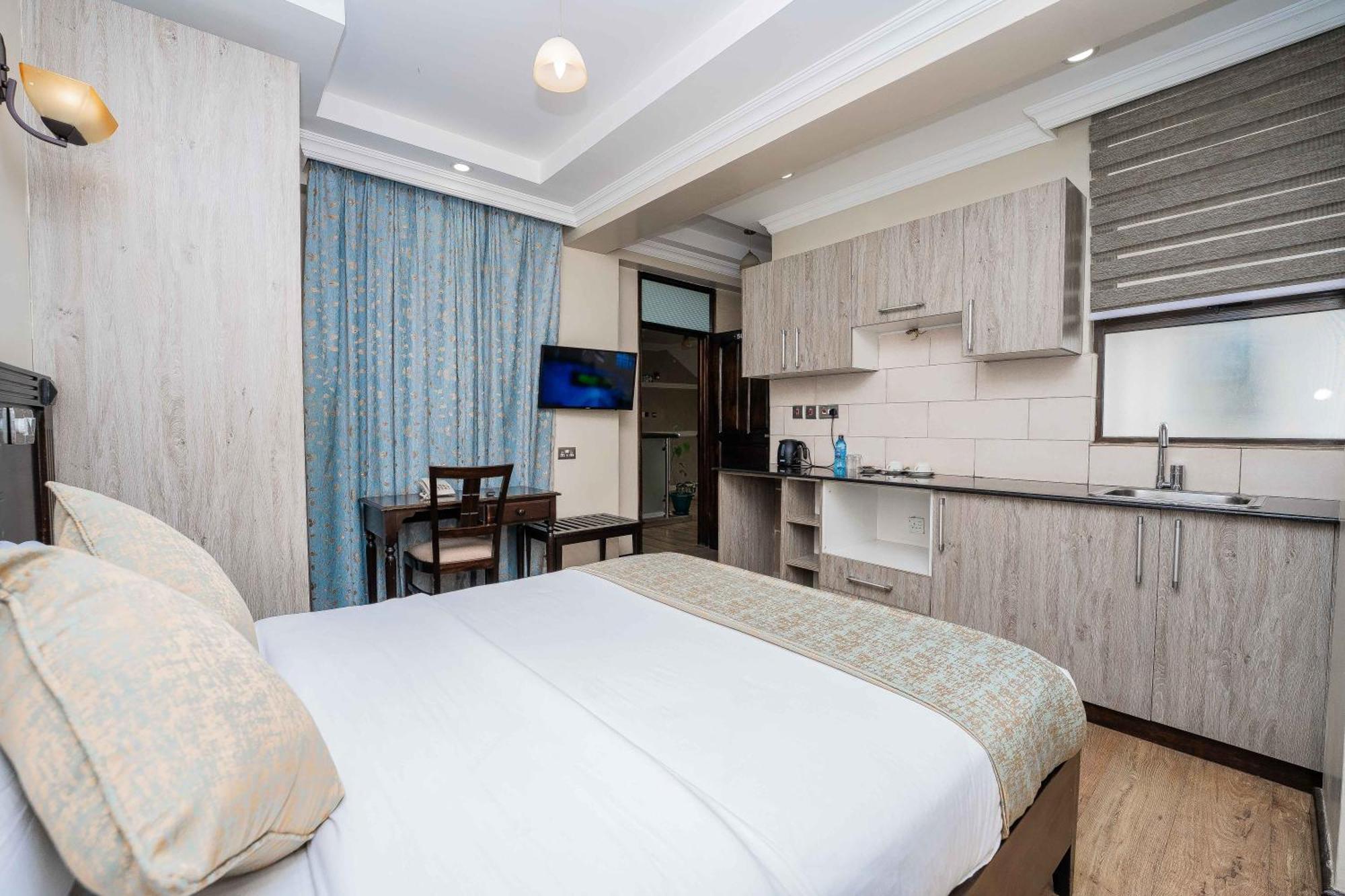 Hemak Suites Hotel Nairobi Exteriör bild