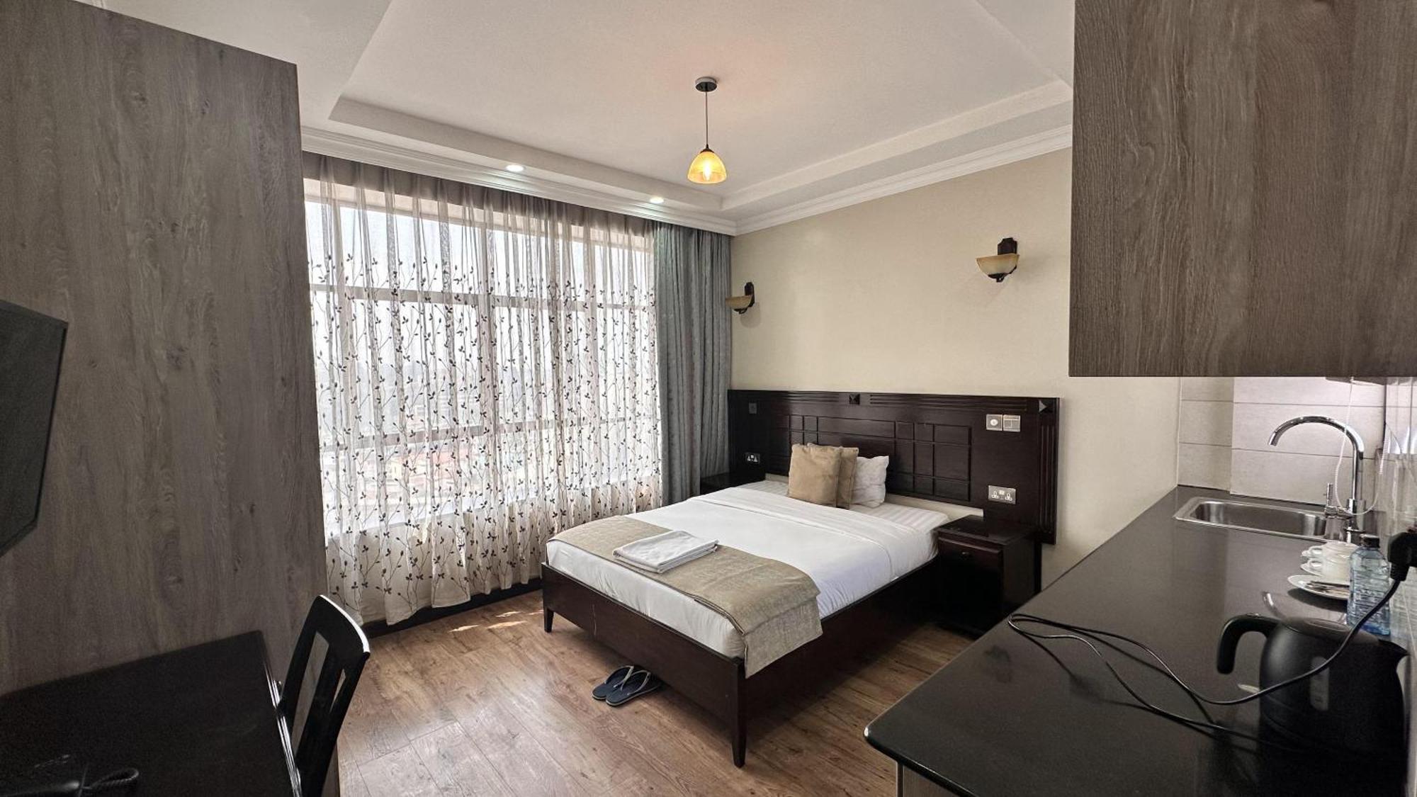 Hemak Suites Hotel Nairobi Exteriör bild