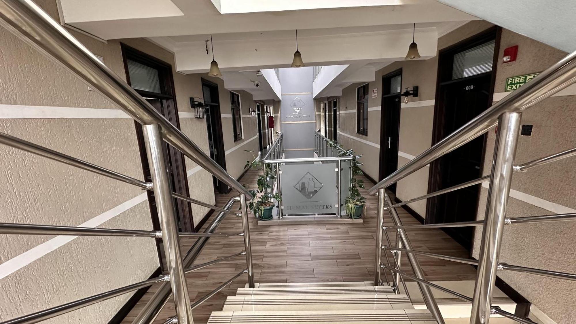 Hemak Suites Hotel Nairobi Exteriör bild